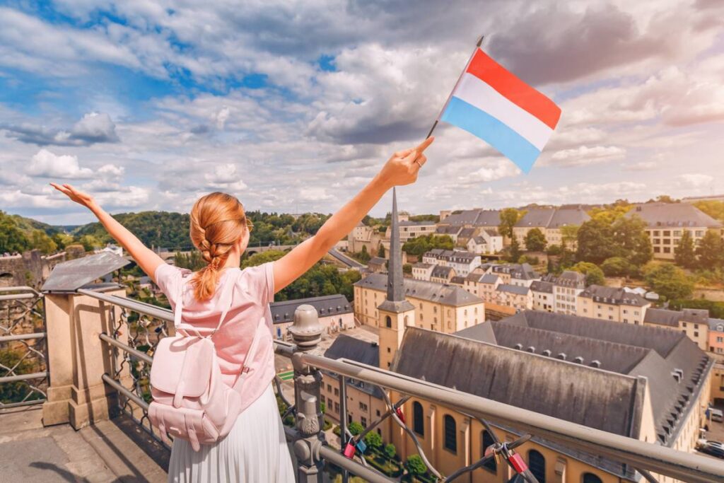 Pourquoi les épargnants français se tournent-ils vers les contrats d'assurance-vie luxembourgeoise ?